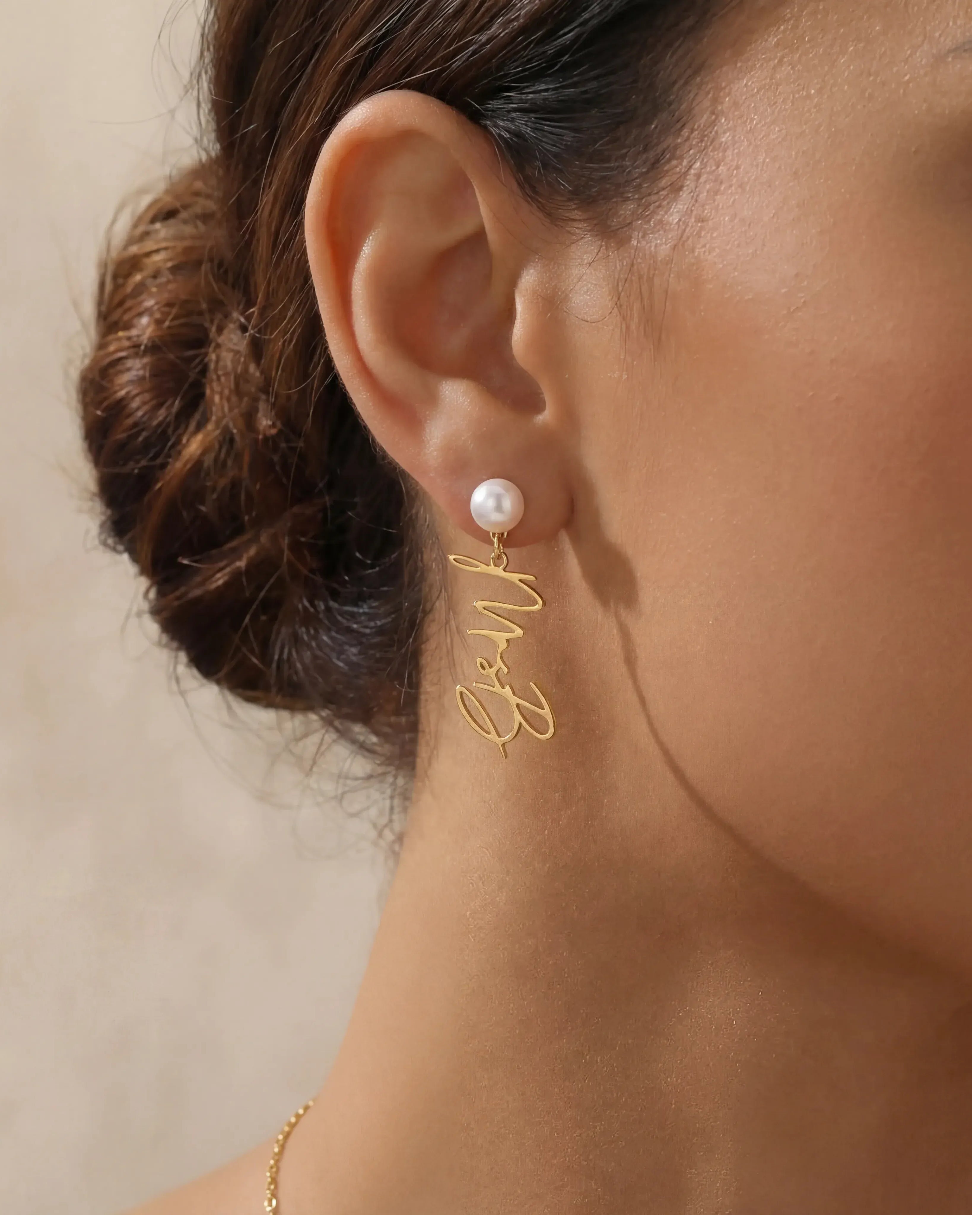 18ct Gold Earrings Personalised Mrs Earrings HBD 18ct Personalized Mrs Earrings - Elegant 18k Gold or Silver