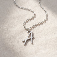 Ketting met de initialen A