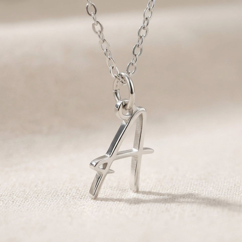 Collana con iniziale A | Ciondolo con iniziale e lettera A, oro e argento