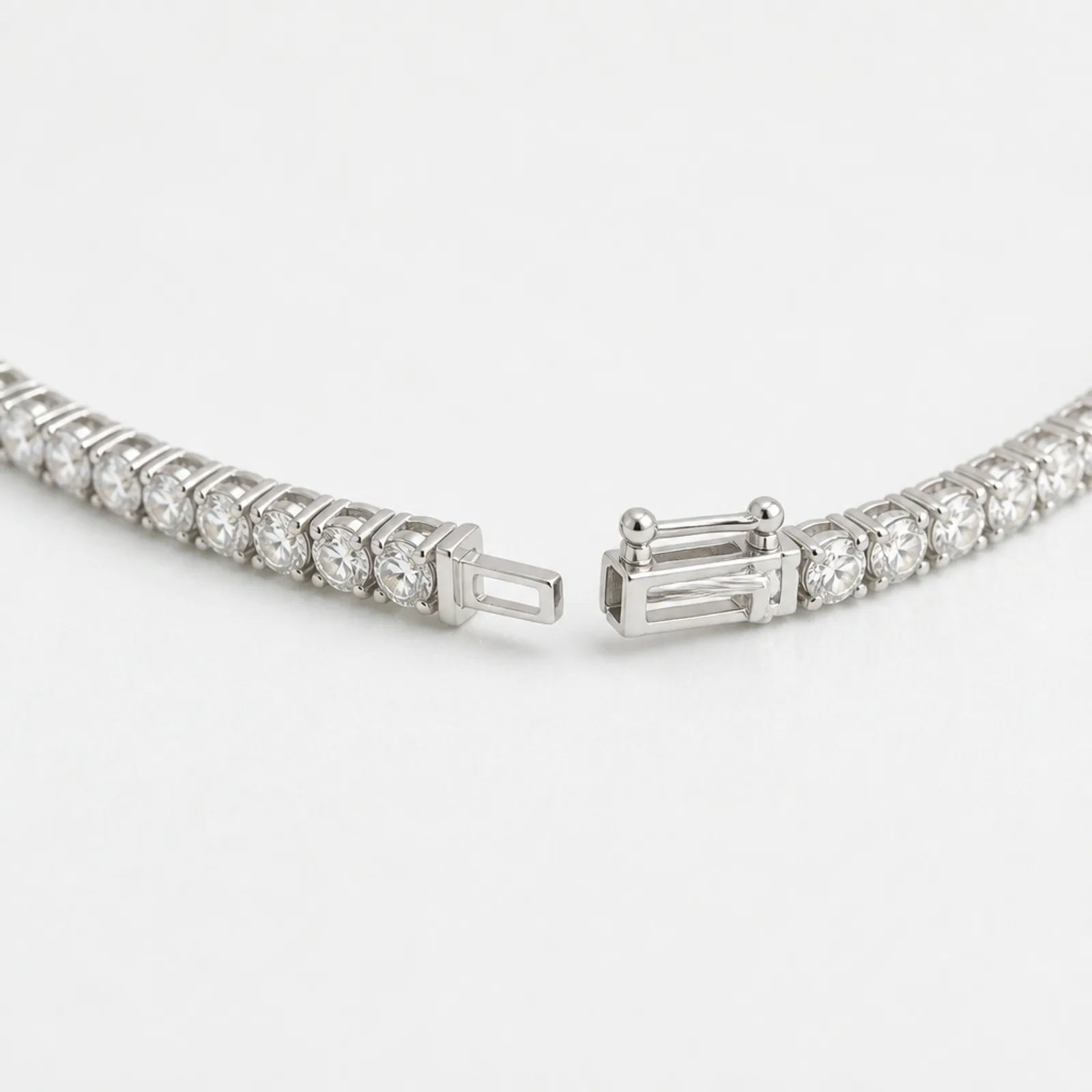 White Cubic Zirconia Tennis Bracelet in 925 Sterling Silver