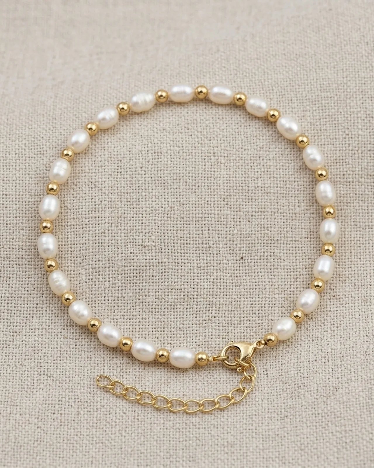 Freshwater Pearl Bracelet in Silver or Gold – Elegant Bead & Pearl Women’s Bracelet