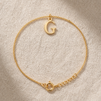 Pulsera con inicial G