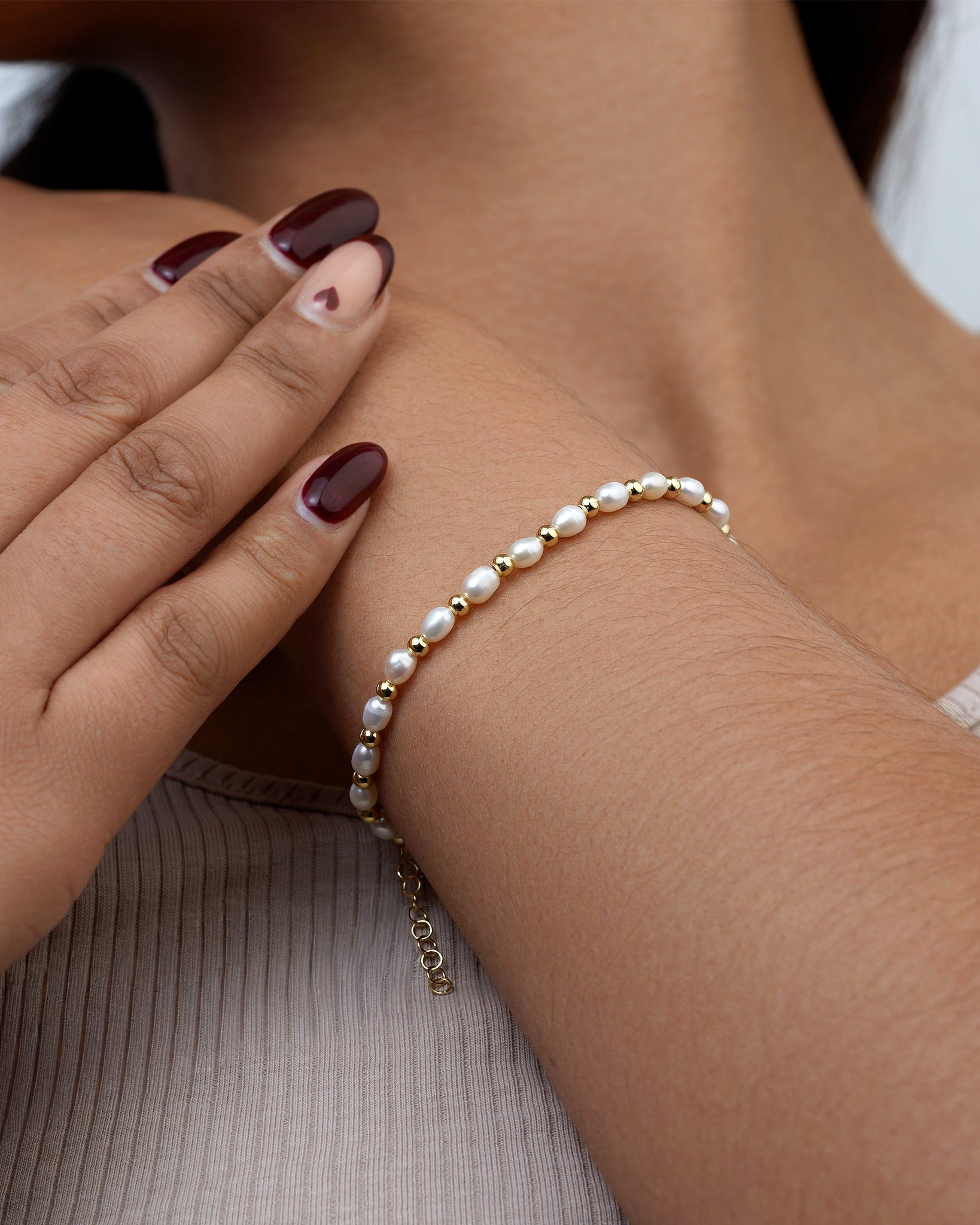 Bracelet Freshwater Oval Pearl & Bead Bracelet HBD Freshwater Pearl Bracelet in Silver or Gold – Elegant Bead & Pearl Women’s Bracelet