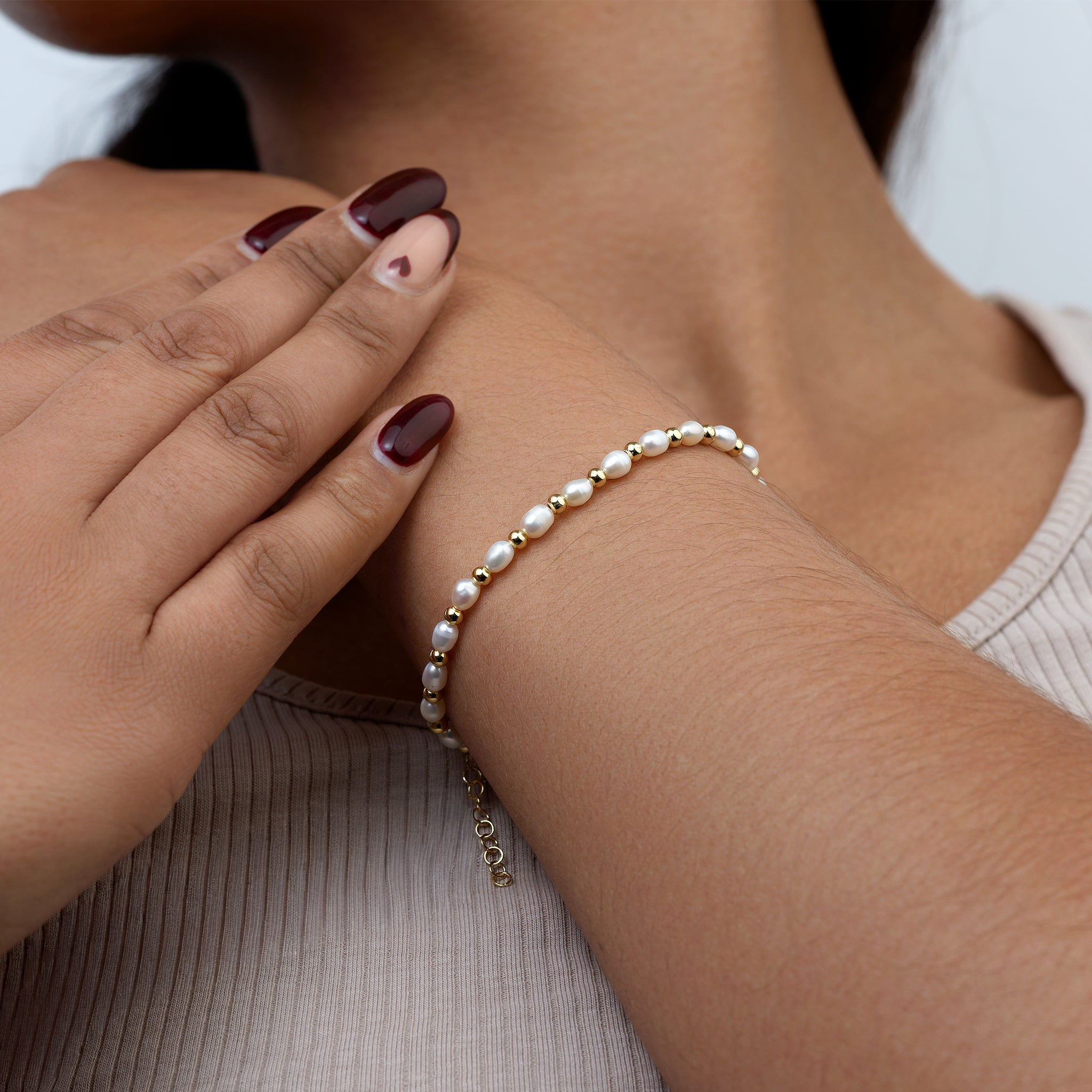 Bracelet Freshwater Oval Pearl & Bead Bracelet HBD Freshwater Pearl Bracelet in Silver or Gold – Elegant Bead & Pearl Women’s Bracelet