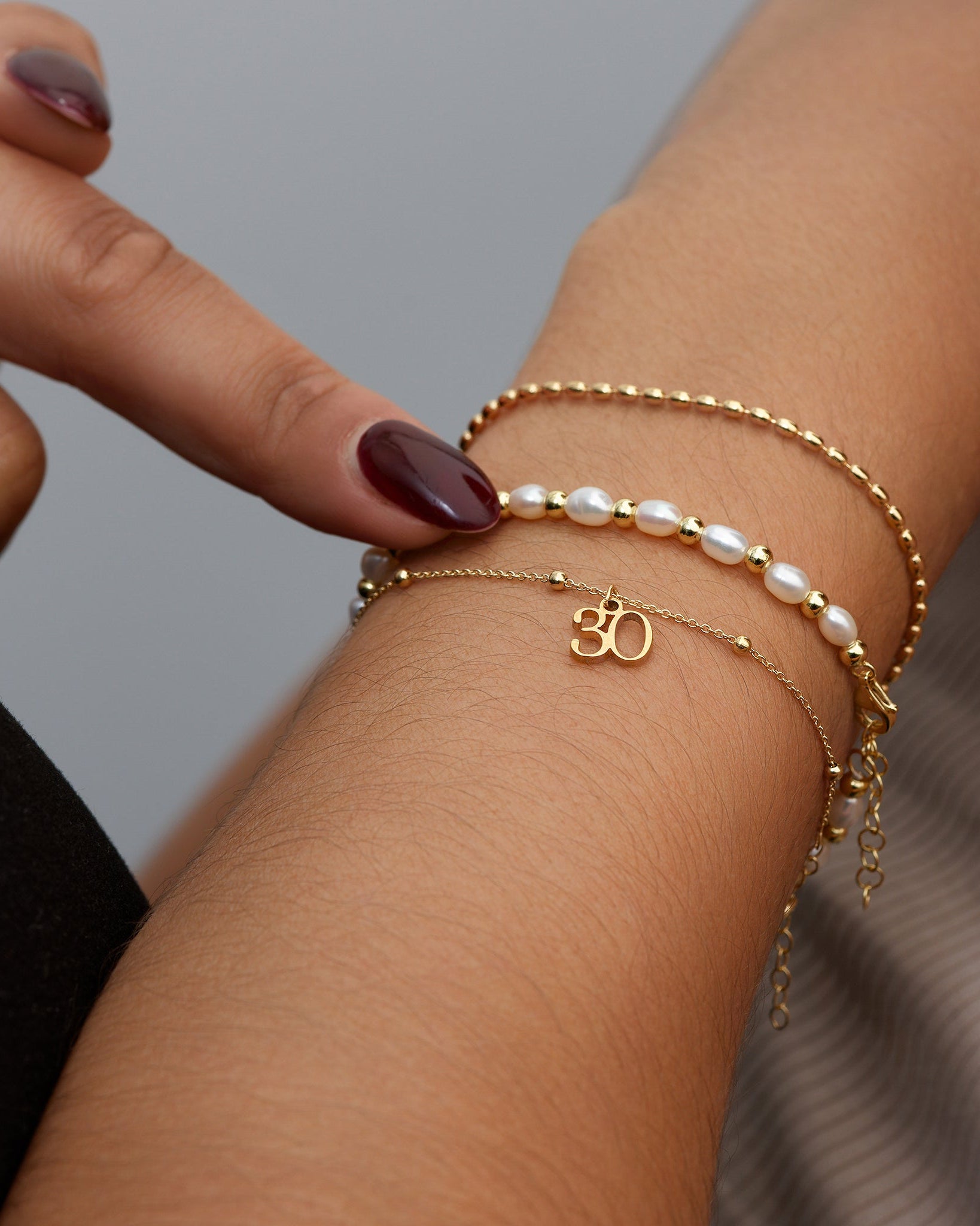 Bracelet Freshwater Oval Pearl & Bead Bracelet HBD Freshwater Pearl Bracelet in Silver or Gold – Elegant Bead & Pearl Women’s Bracelet