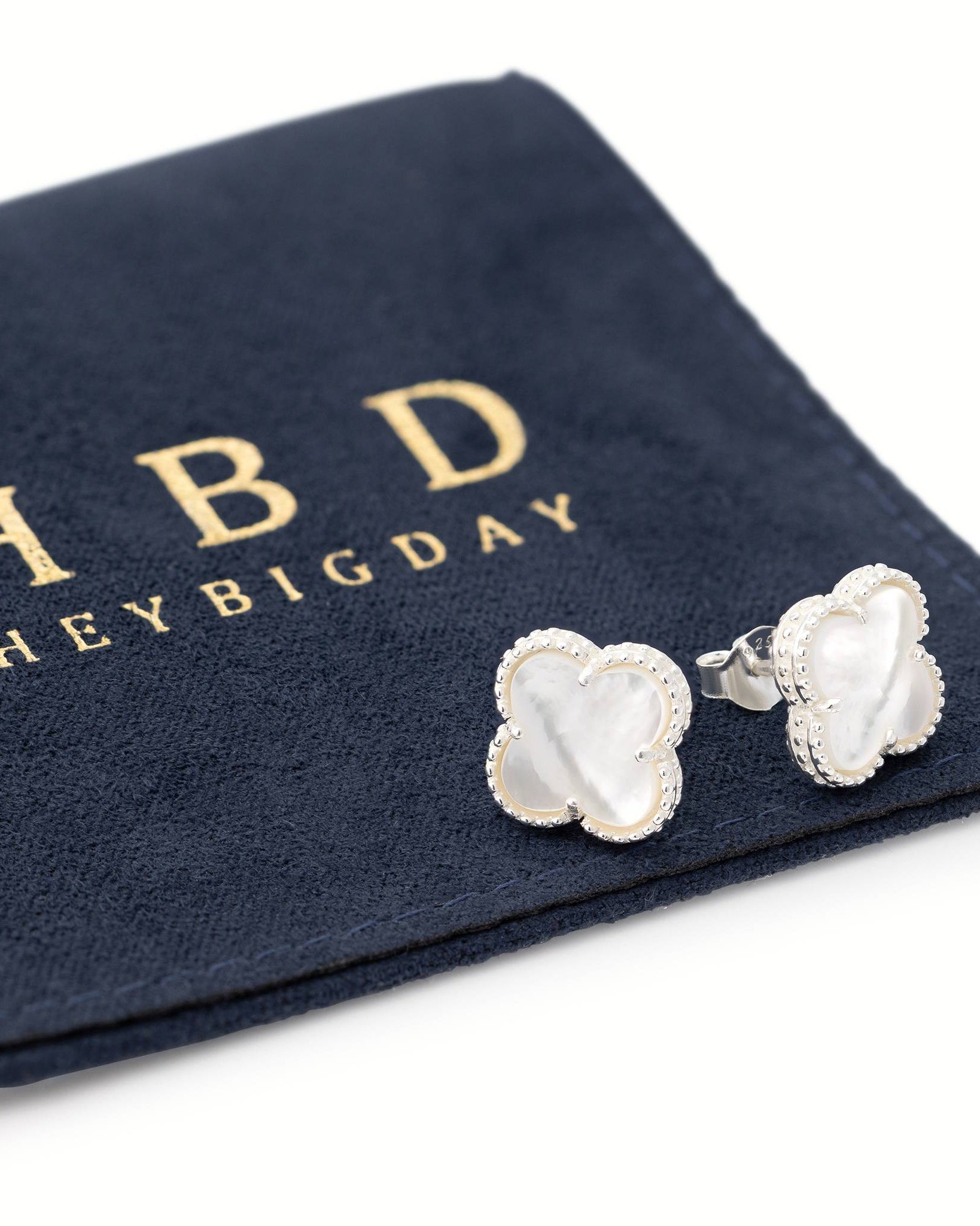 Earrings Mother of Pearl Quatrefoil Stud Earrings HBD Mother of Pearl Quatrefoil Stud Earrings – Elegant Beaded Edge Design