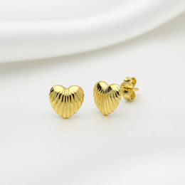 Ribbed Heart Stud Earrings in Silver or Gold – Delicate Shell-Style Design