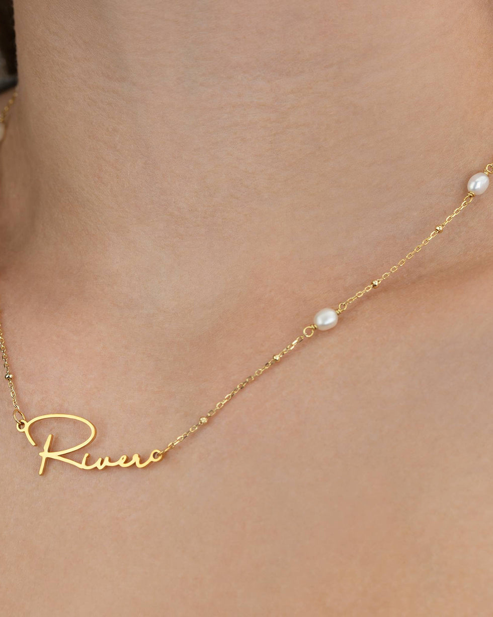 Freshwater Pearl Name Necklace – Personalised Gold or Silver Pearl Necklace, 6 Designs