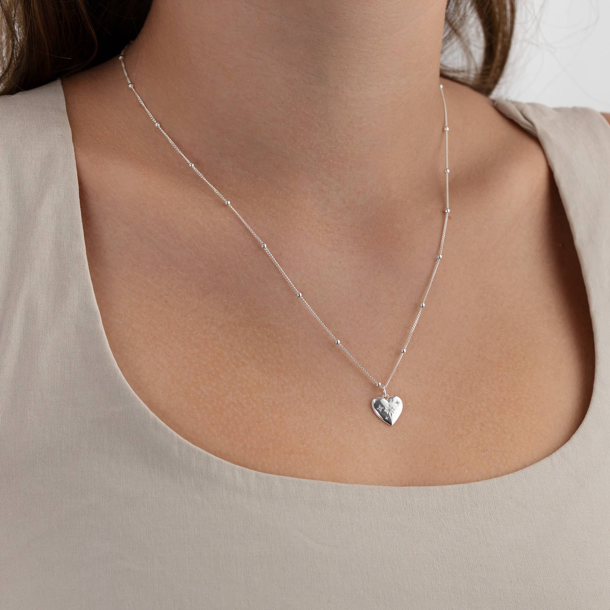 HeyBigDay Necklace Star-Set Cubic Zirconia Heart Necklace