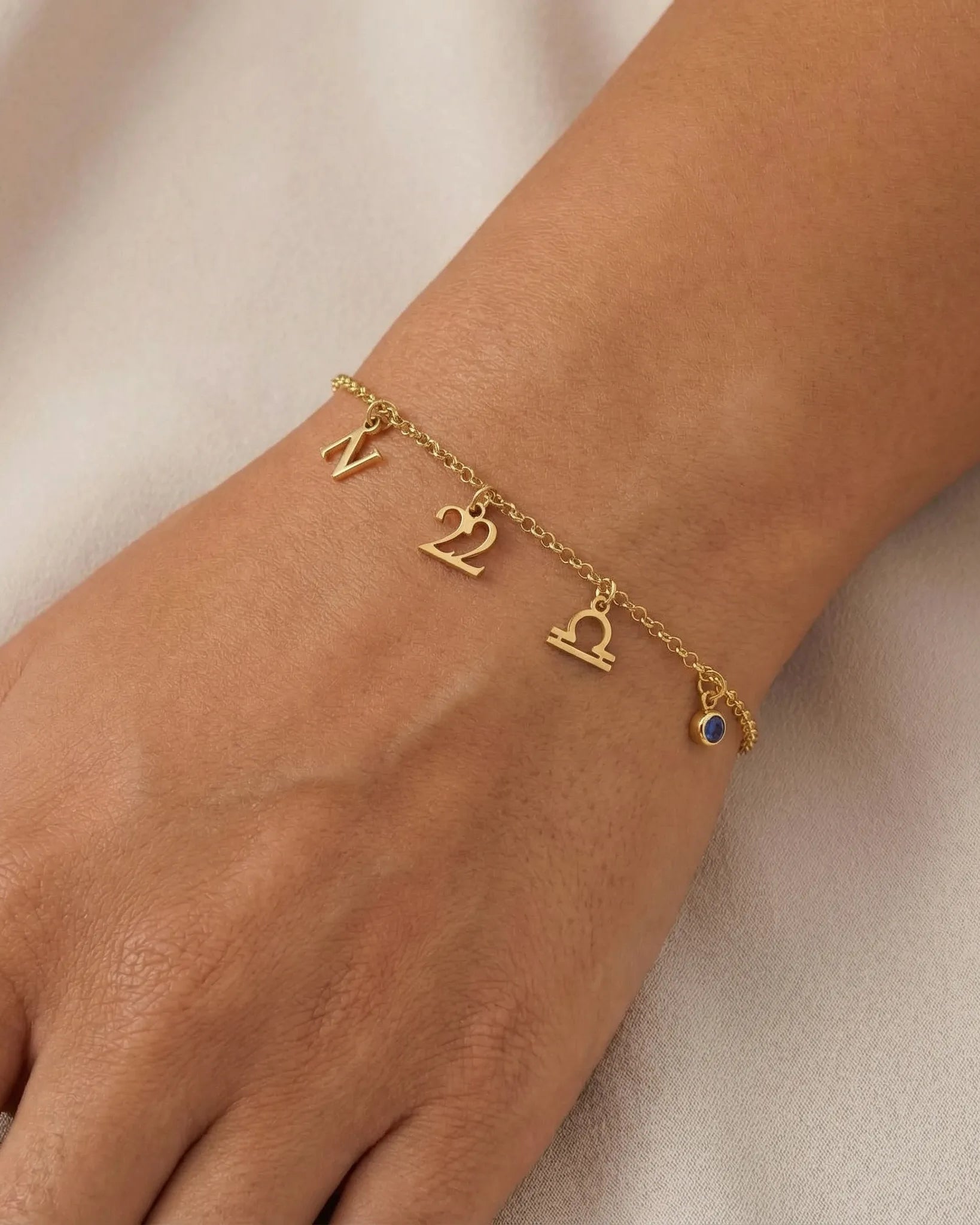 HeyBigDay Bracelet Story Bracelet with Initial, Year, Zodiac & Birthstone