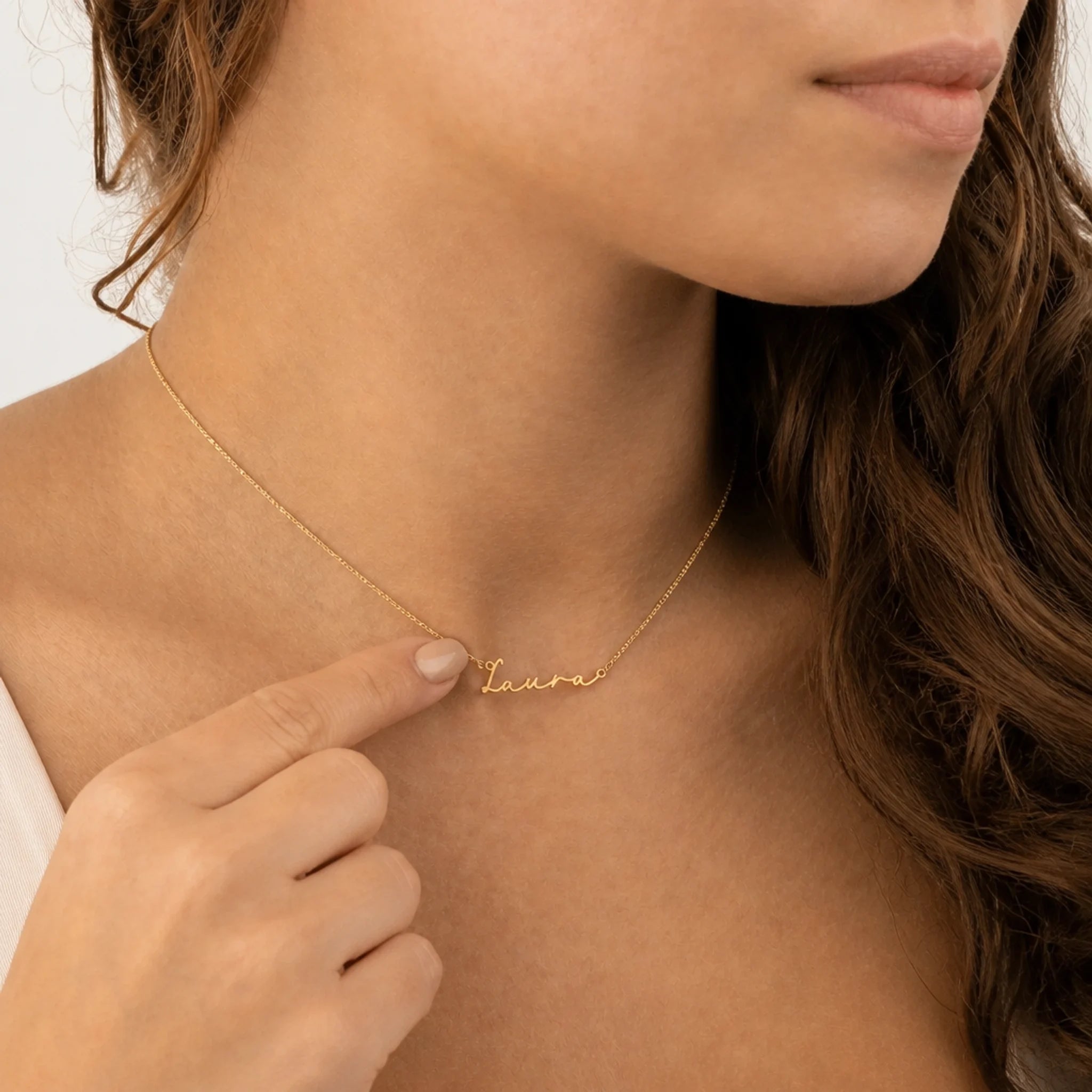 Laura Name Necklace | 18ct Gold, Silver & Vermeil | Ready to Ship