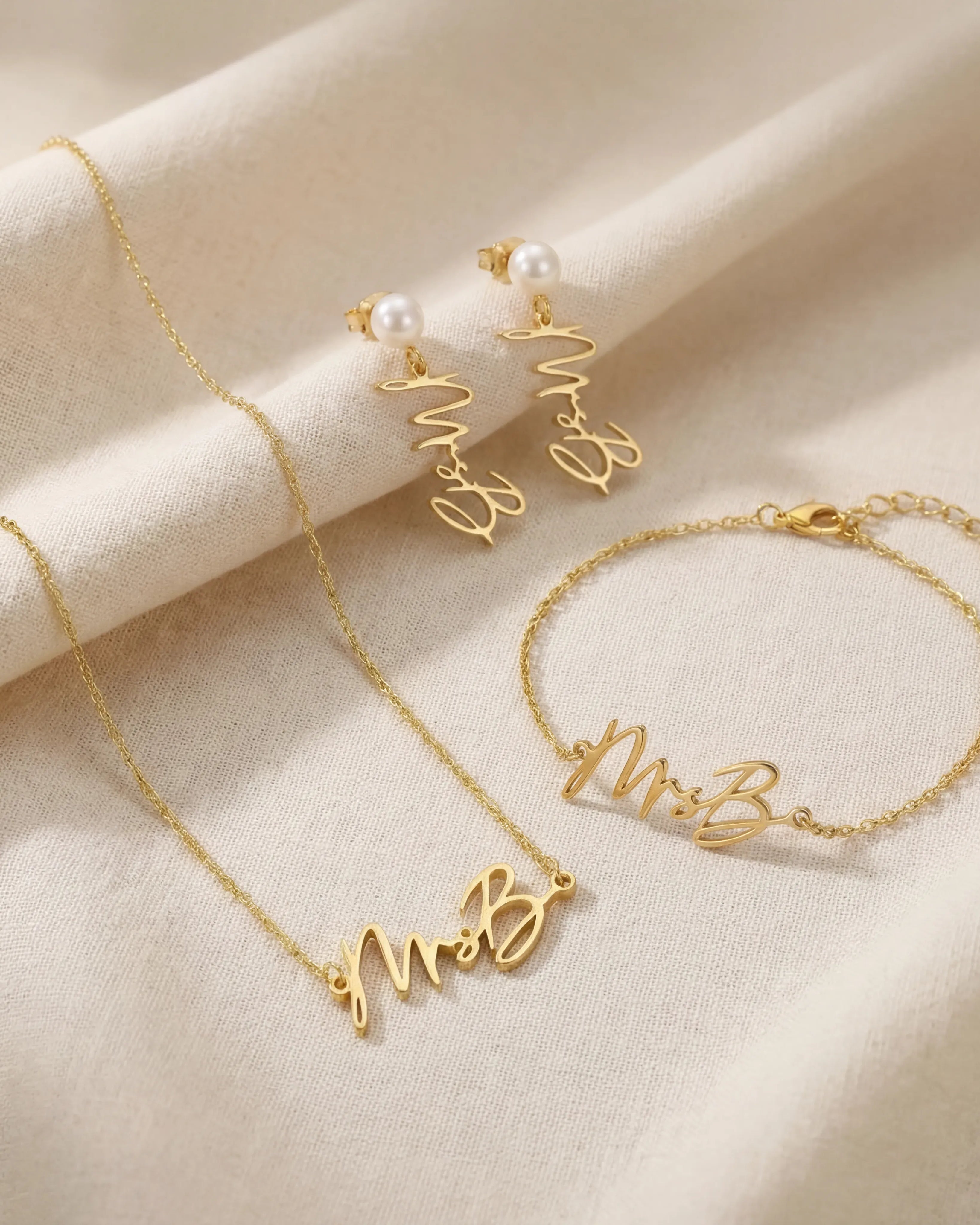 Necklace Personalised Mrs Necklace, Bracelet & Earrings | 3 Piece Jewellery Set HBD Personalised Mrs Jewellery Set - Necklace, Bracelet & Earrings