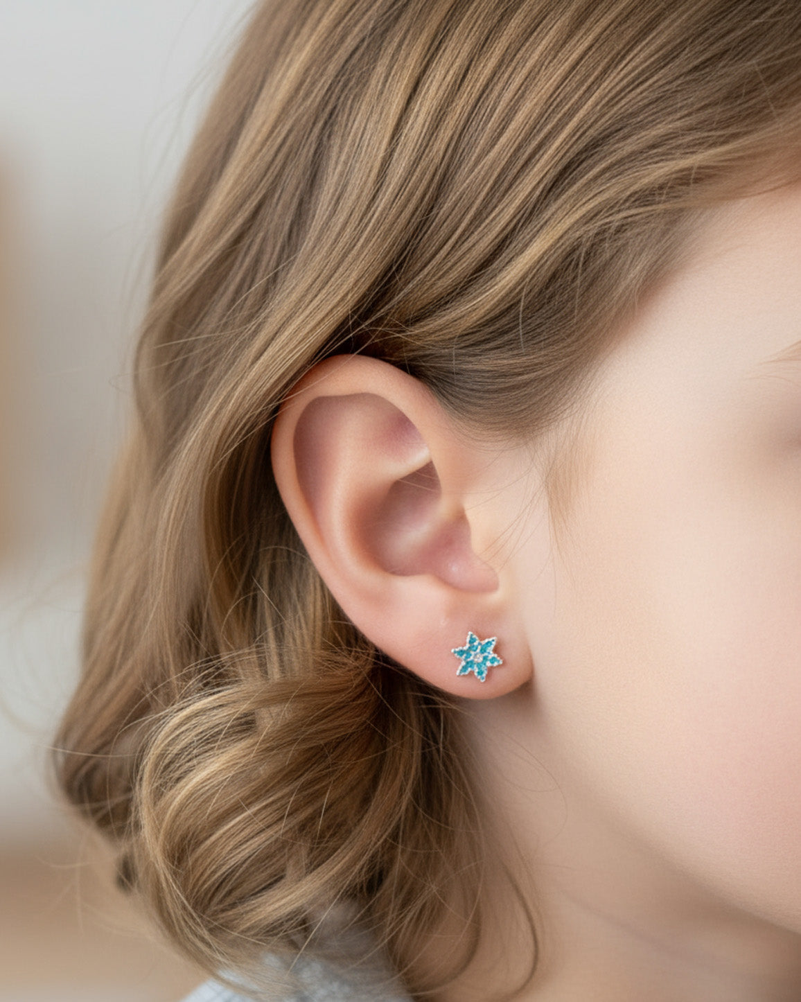 Sterling Silver Earrings Kids Snowflake Stud Earrings Noa & Nellie Sterling Silver Kids Snowflake Stud Earrings – Children’s Jewellery by Noa & Nellie
