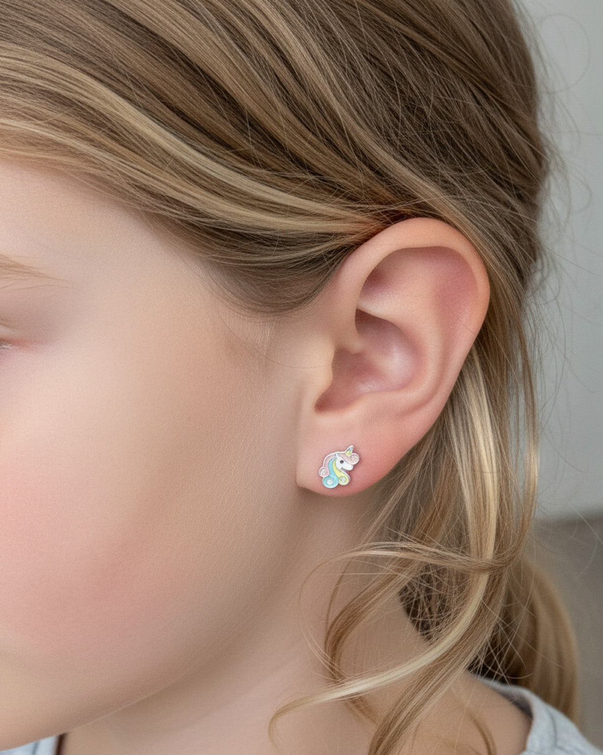 Sterling Silver Earrings Kids Unicorn Stud Earrings Noa & Nellie Unicorn Earrings for Kids – Hypoallergenic Children’s Jewellery with Silicone Backs