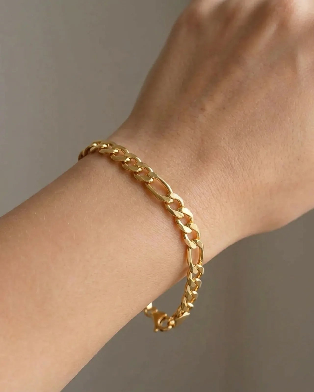 Round & Oval Link Bracelet