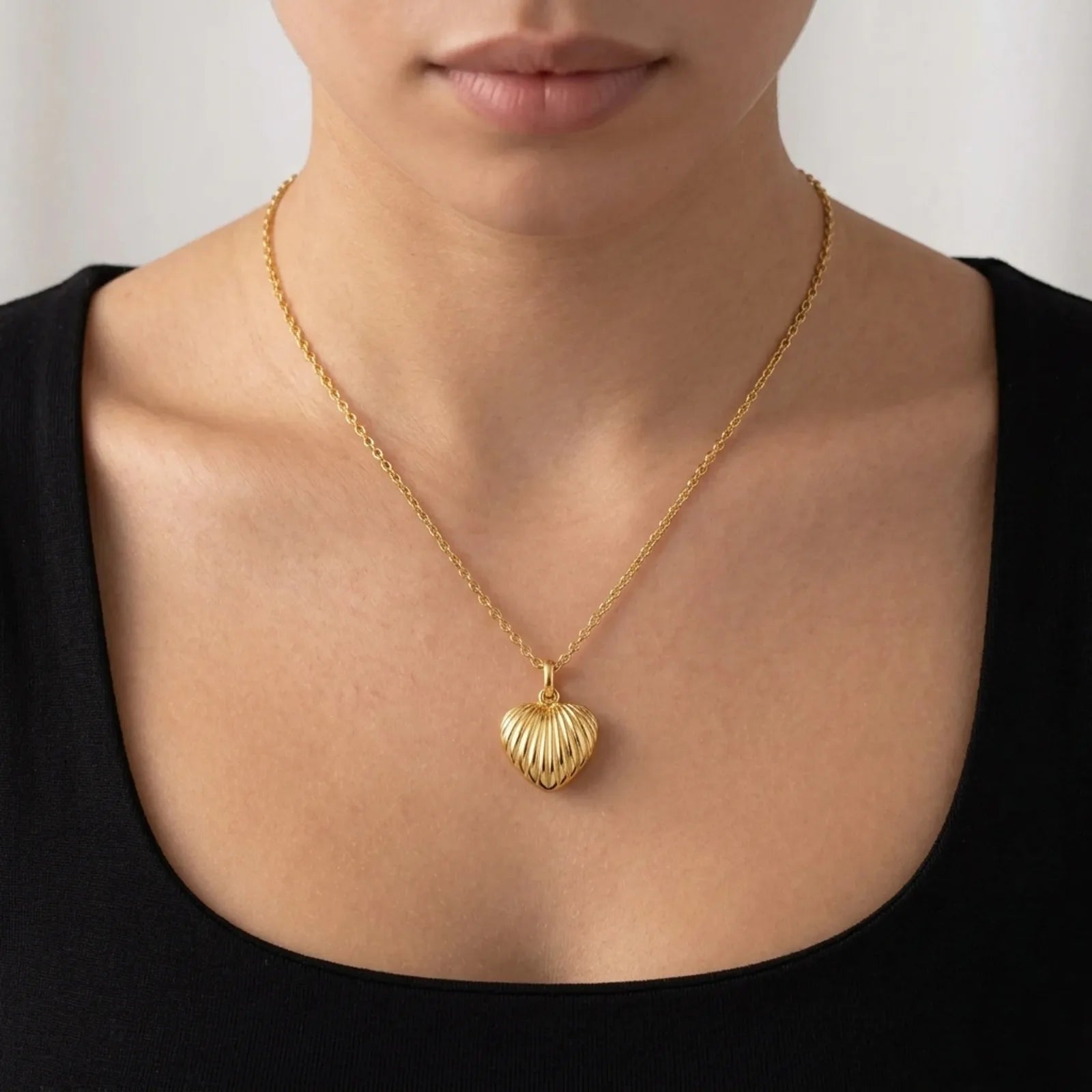 Ribbed Heart Necklace