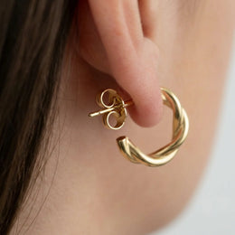 Twisted Hoop Stud Earrings – Sculptural Modern Hoops for Everyday Wear