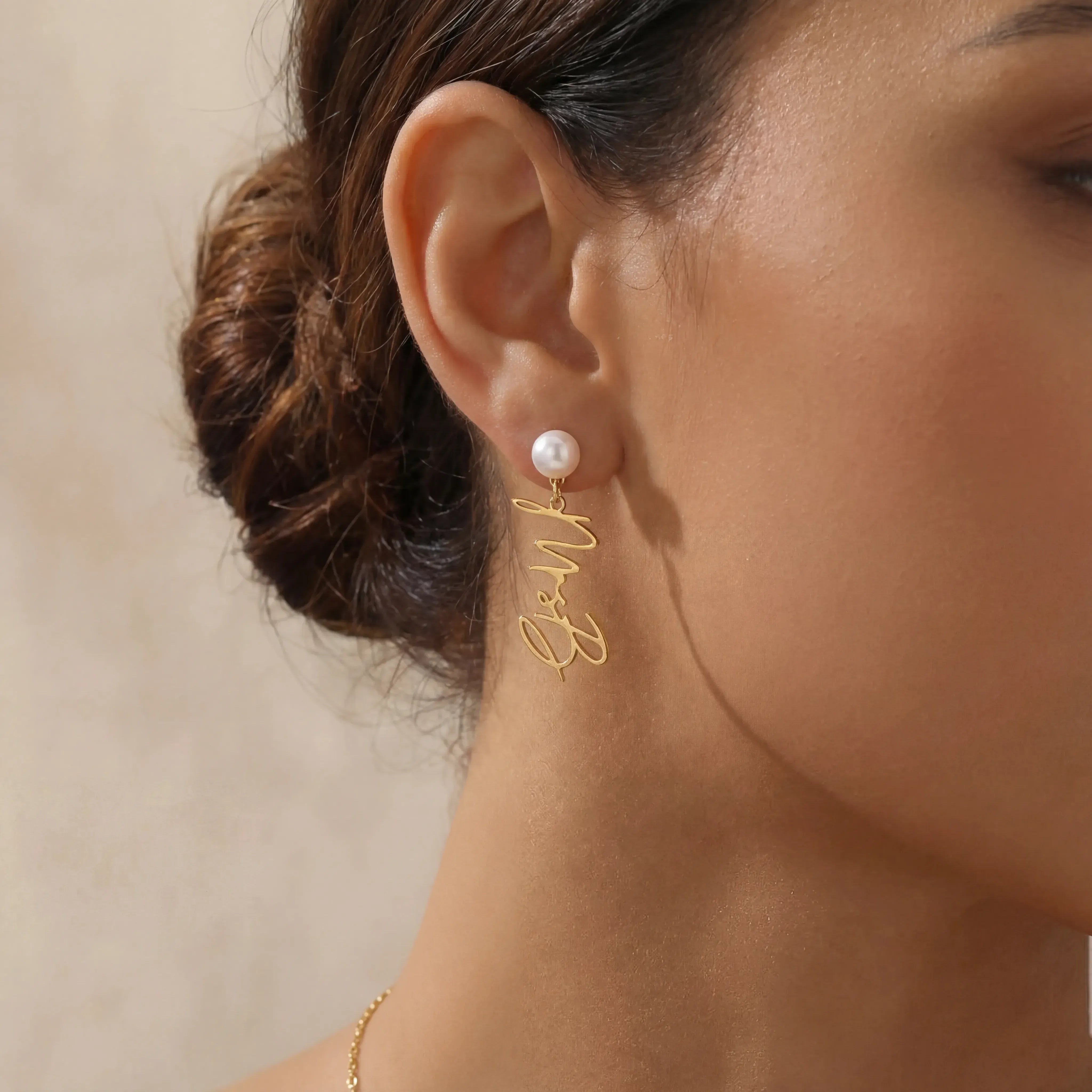 Earrings 18ct Gold Personalised Mrs Earrings HBD