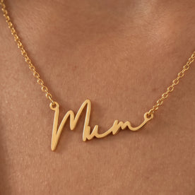 Mum Necklace in Gold or Silver – Elegant Script Mum Pendant – Perfect Gift for Mums
