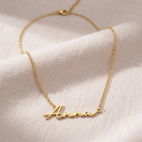 Anna Name Necklace