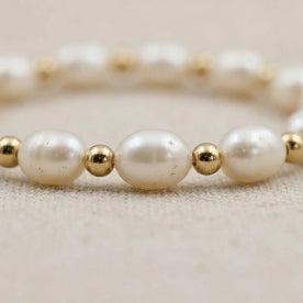 Freshwater Pearl Bracelet in Silver or Gold – Elegant Bead & Pearl Women’s Bracelet