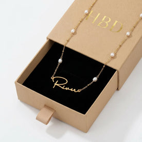 Freshwater Pearl Name Necklace – Personalised Gold or Silver Pearl Necklace, 6 Designs