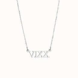 Custom Roman Numeral Necklace in Gold or Silver – Personalised Date Necklace – Gigi & Maple