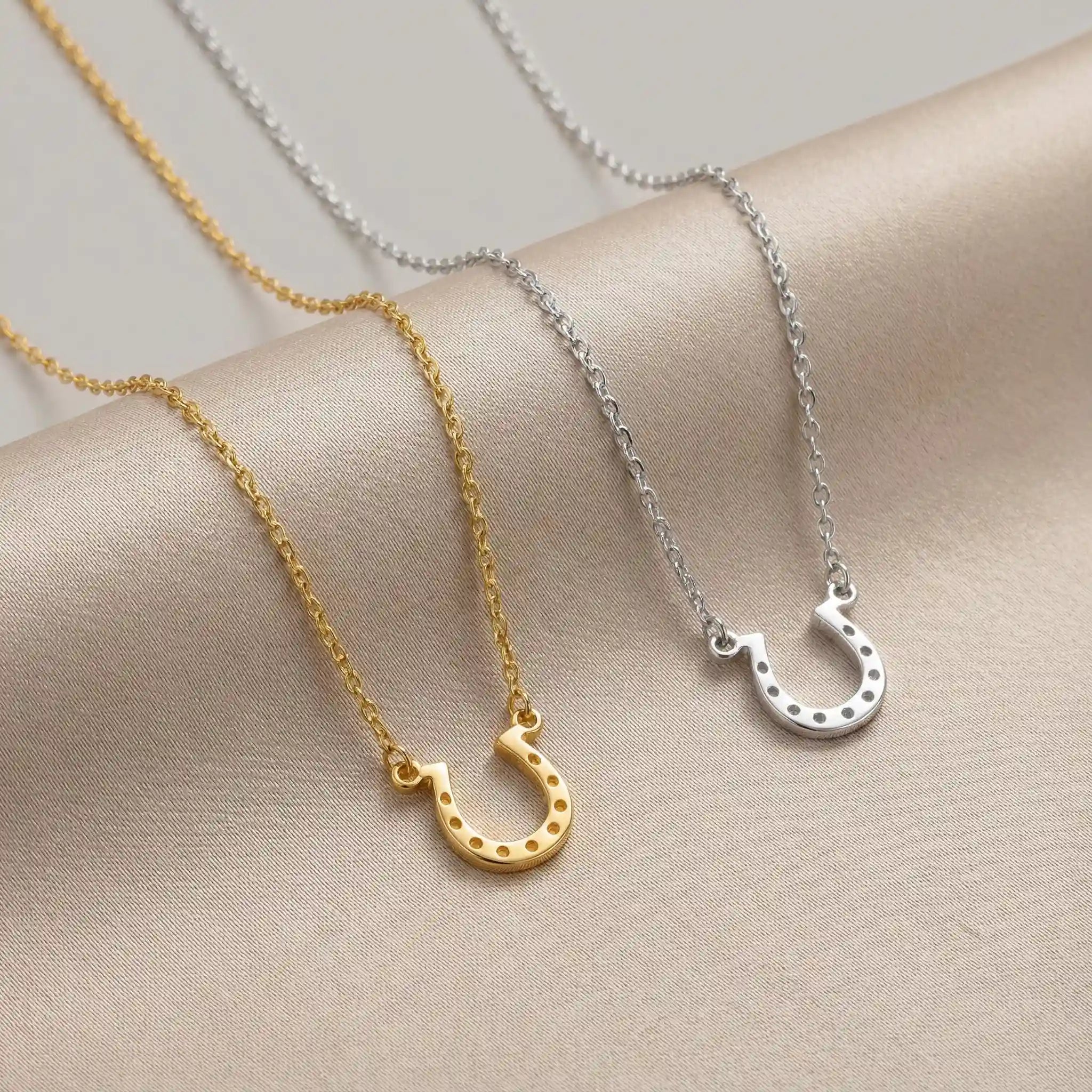 Horseshoe Necklace in Gold, Silver & Vermeil | HBD