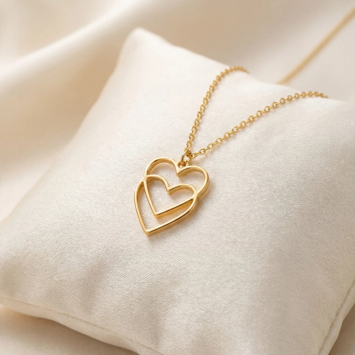 Double Heart Necklace in Gold or Silver – Interlinked Hearts Pendant – Symbolic Gift for Love