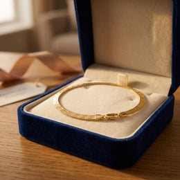 Greek Key Herringbone Bracelet in Silver or Gold – 18.5cm