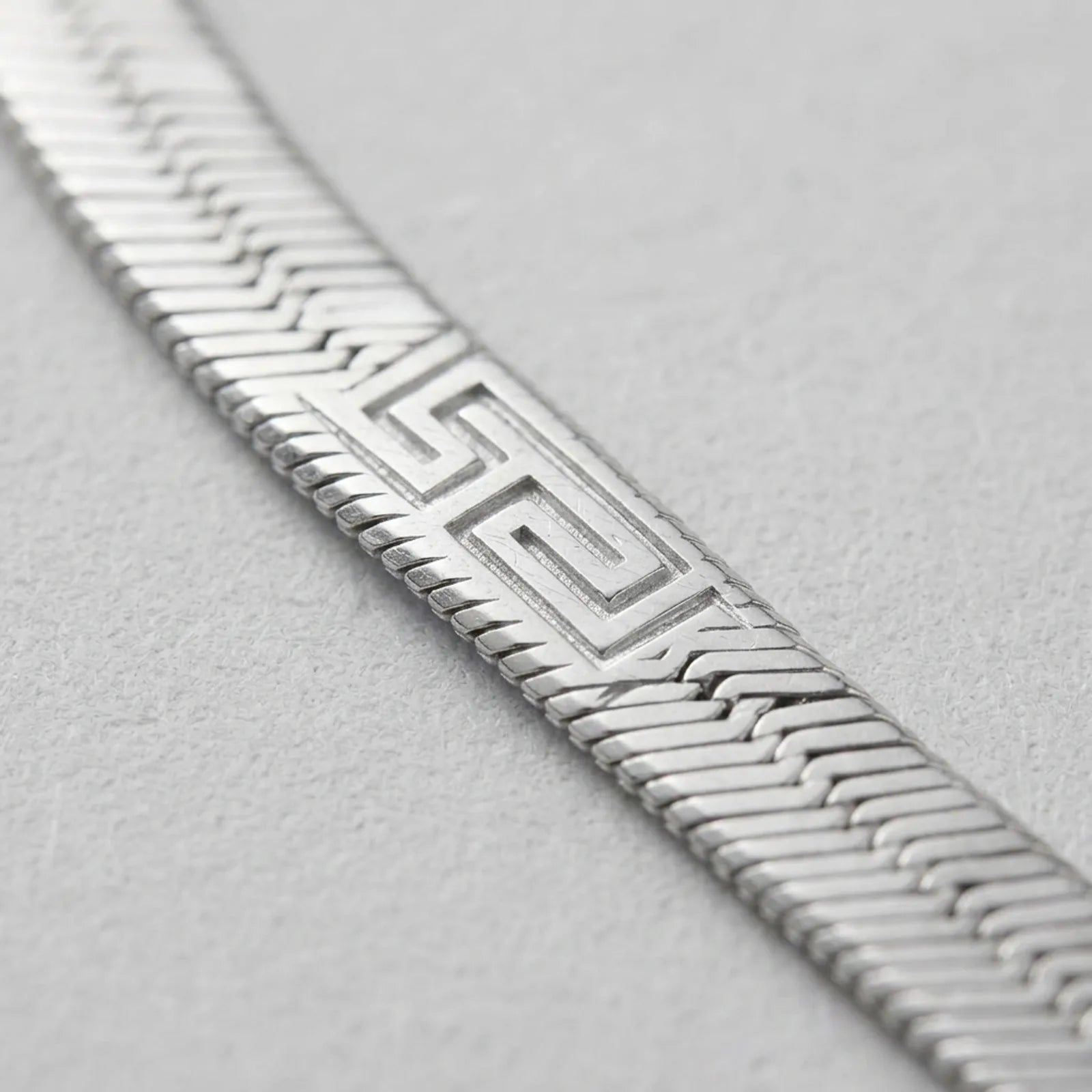 Greek Key Herringbone Bracelet in Silver or Gold – 18.5cm
