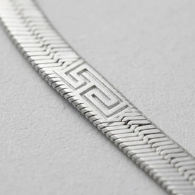 Greek Key Herringbone Bracelet in Silver or Gold – 18.5cm
