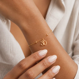 سوار مزين برقم العمر – سوار شخصي مميز للمناسبات الخاصة، مصنوع من الذهب والفضة والفيرميل