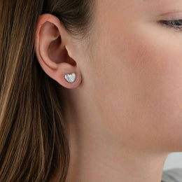 Ribbed Heart Stud Earrings in Silver or Gold – Delicate Shell-Style Design