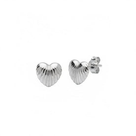 Ribbed Heart Stud Earrings in Silver or Gold – Delicate Shell-Style Design