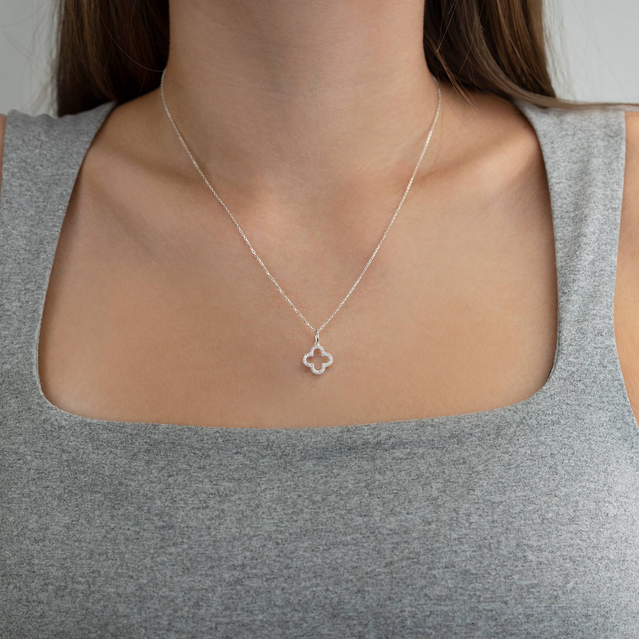 HeyBigDay Necklace Zirconia Open Clover Necklace