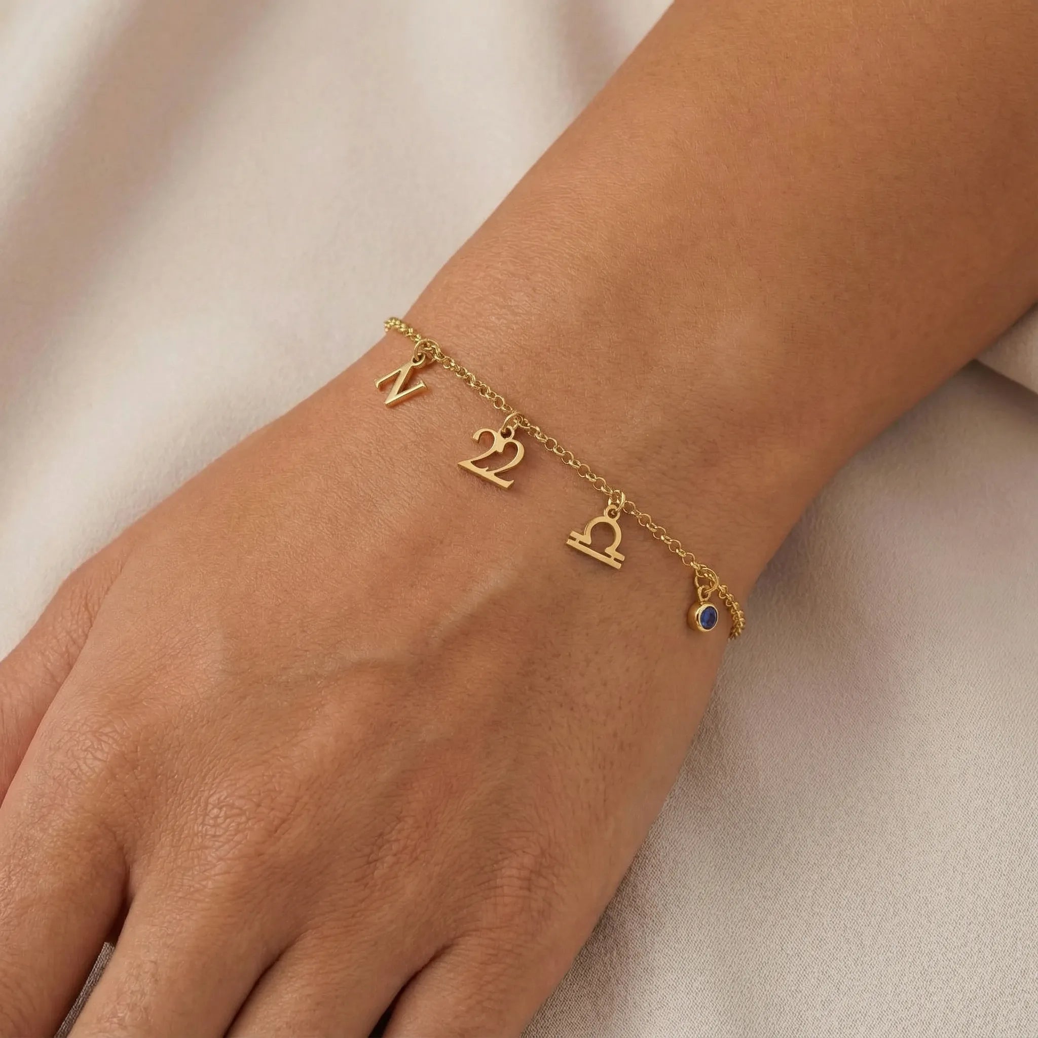 HeyBigDay Bracelet Story Bracelet with Initial, Year, Zodiac & Birthstone