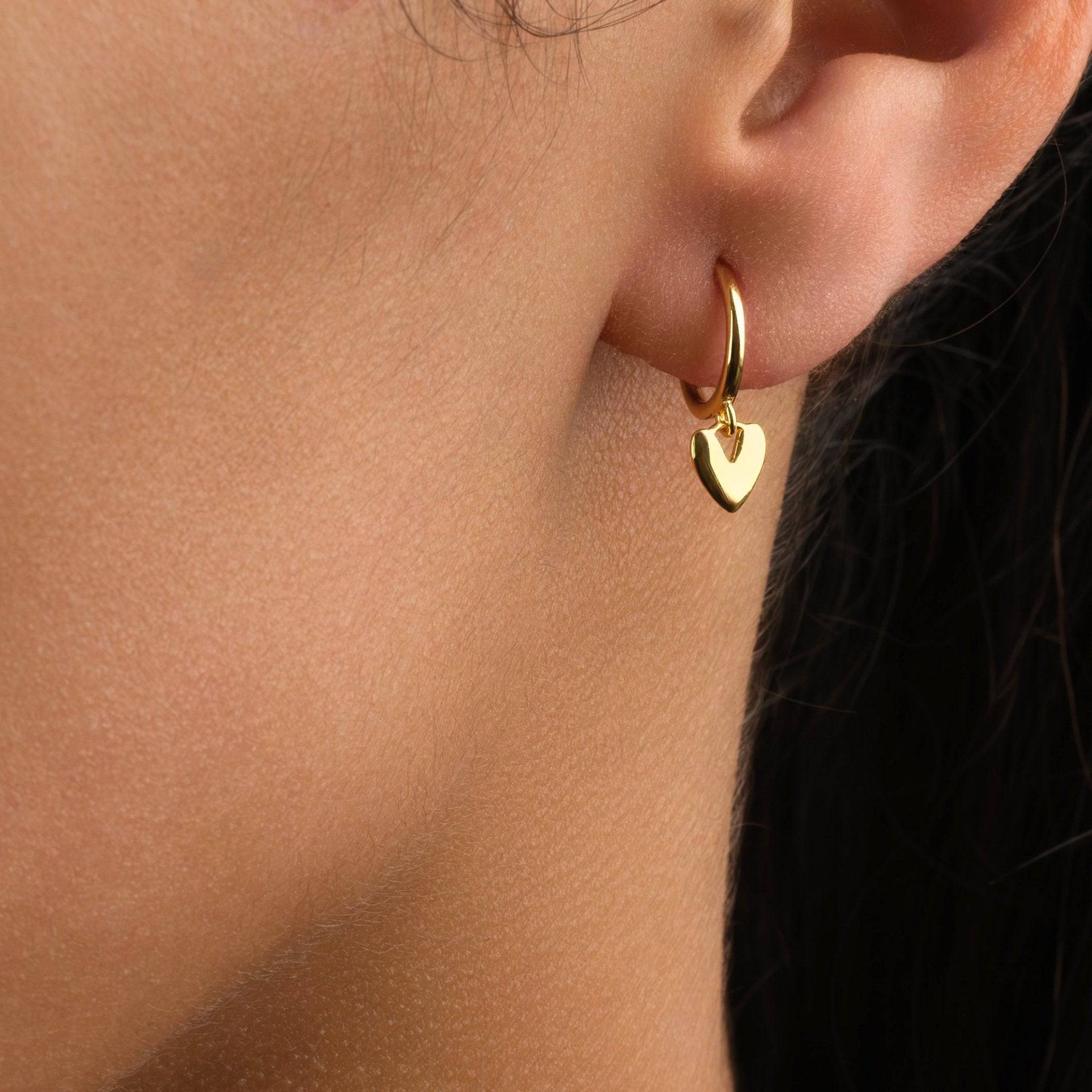 HeyBigDay Earrings 18ct Yellow Gold Heart On Huggie Hoop