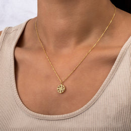 Compass Star Pendant Necklace in Gold or Silver – Symbolic Compass Necklace