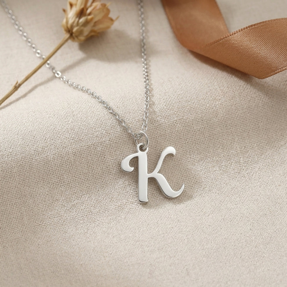 Collana K | Ciondolo con iniziale e lettera K, oro e argento