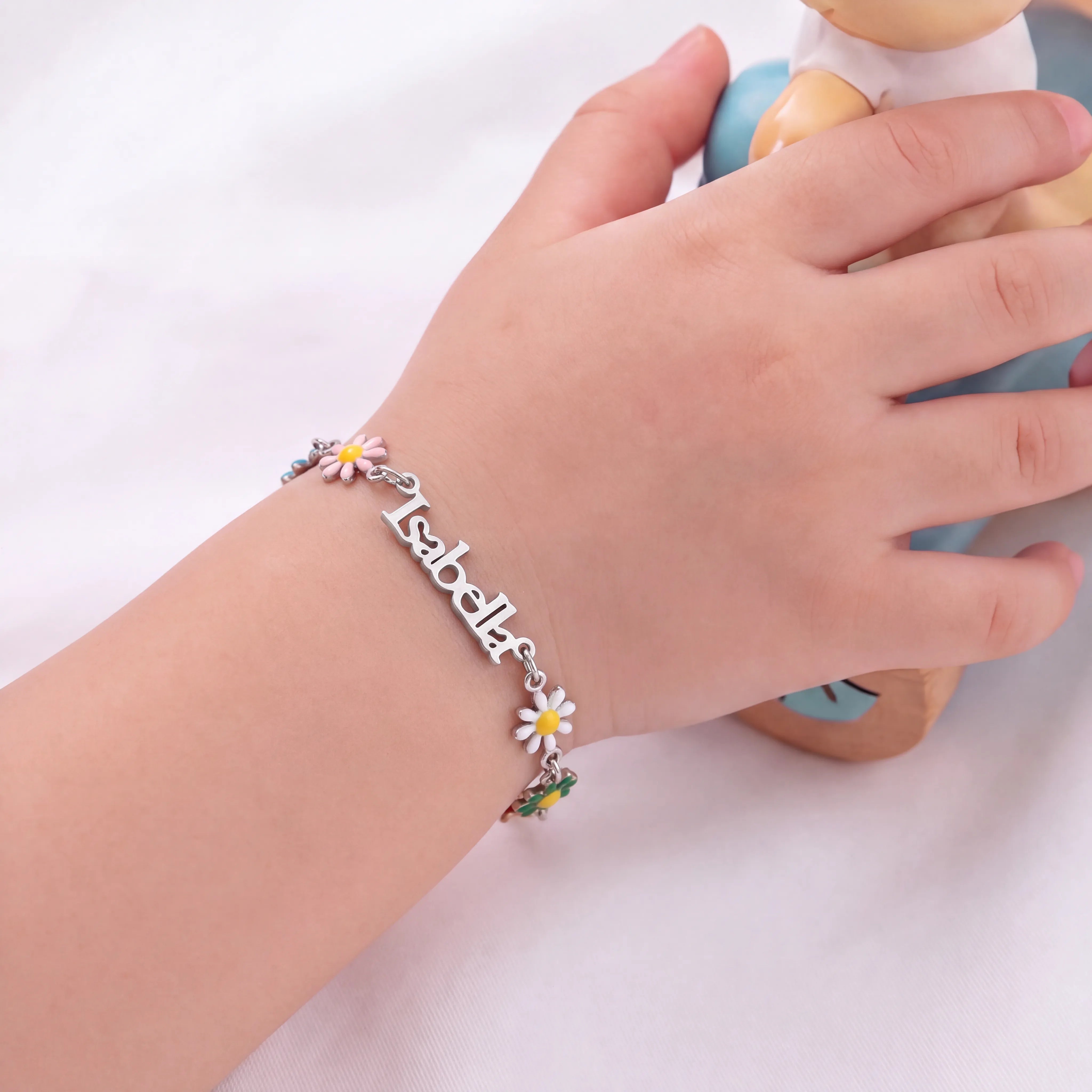 Personalised Kids Daisy Chain Name Bracelet in Gold & Silver