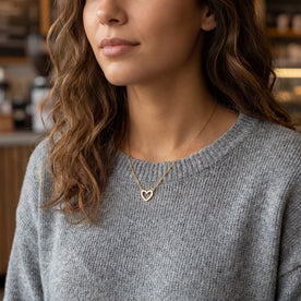 Dainty Heart Necklace in Gold or Silver – Minimal Heart Pendant Necklace