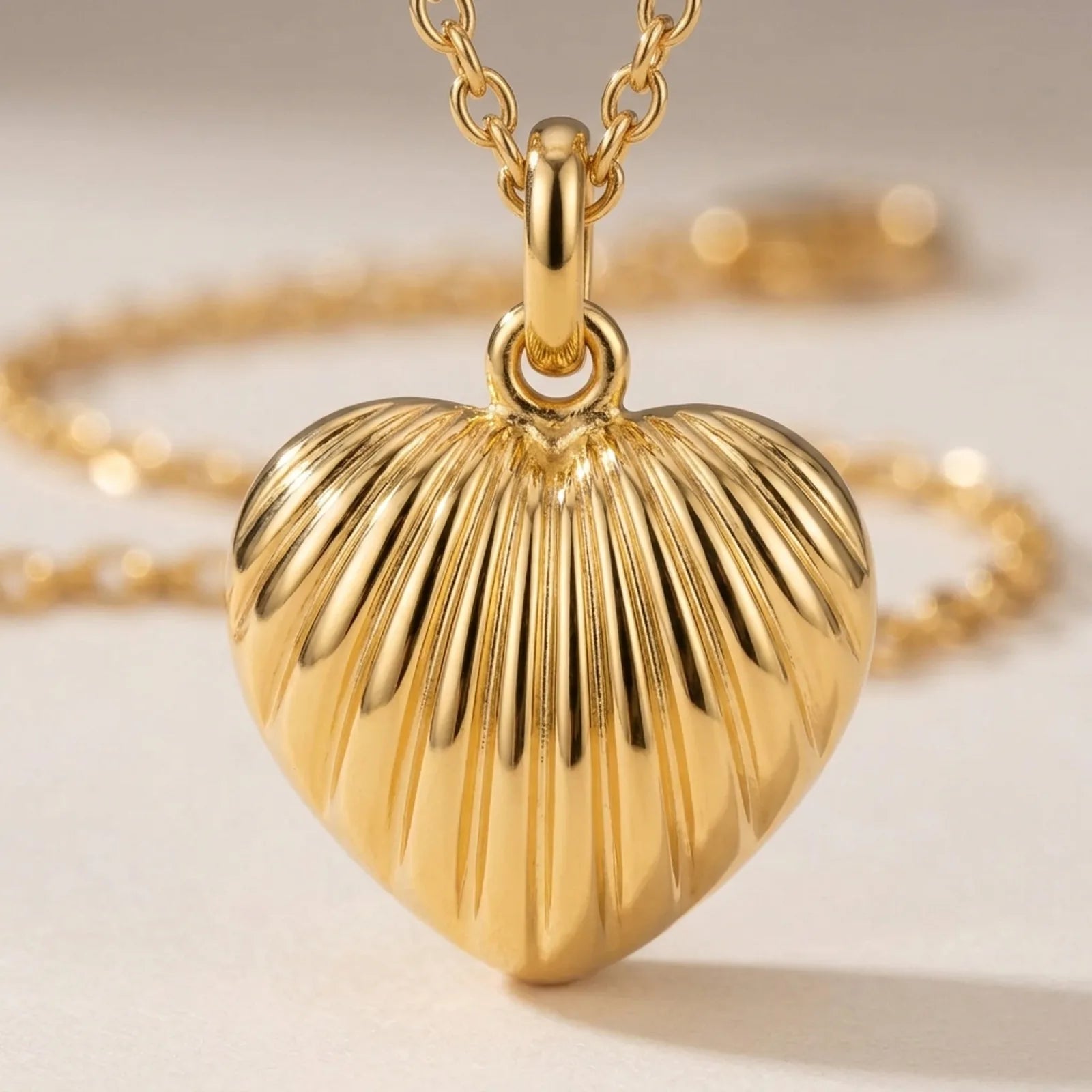Ribbed Heart Necklace