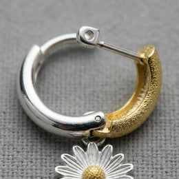 Two-tone Daisy Charm Huggie Hoop Earrings