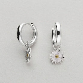 Two-tone Daisy Charm Huggie Hoop Earrings